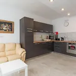 Cozy Studio Apartment